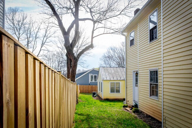 Foto del edificio - 128 Goodman St