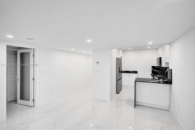 Foto del edificio - 3625 N Country Club Dr