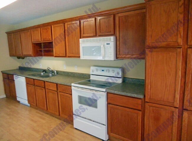 Building Photo - Sublease Available Beginning December 1st