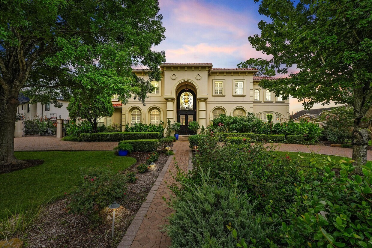 Foto principal - 1119 River Glyn Dr
