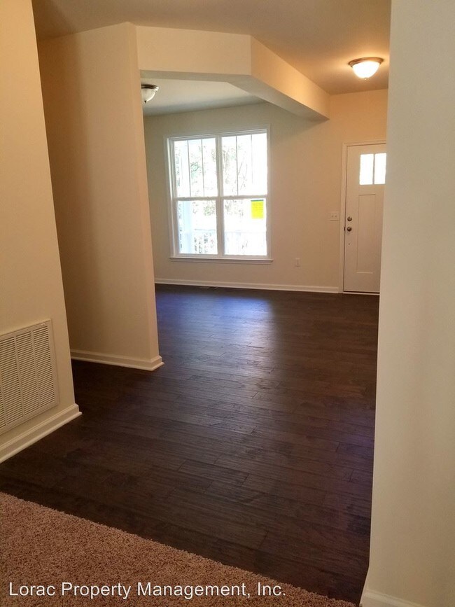 Building Photo - 4 br, 2.5 bath House - 4304 Lakeview Parkway