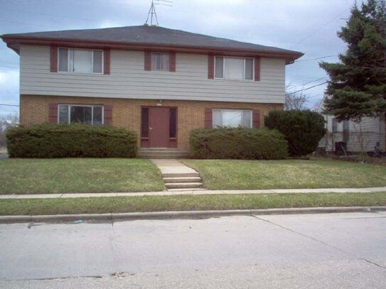 Building Photo - 4057 28th Ave