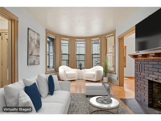 Foto del edificio - 2744 Fremont Ave S
