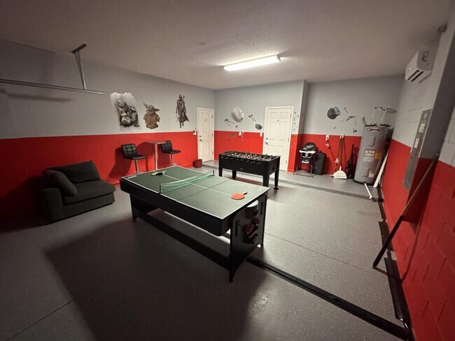 Building Photo - 2305 Providence Blvd