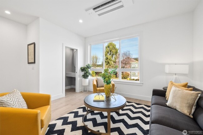 Building Photo - Brand new 2 bedroom with luxury finishes i...