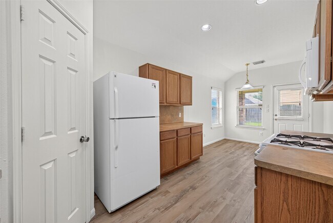 Foto del edificio - 7218 Fox Hall Ln