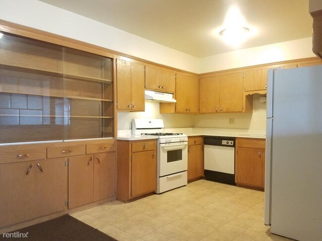 Building Photo - 7343 N Teutonia Ave