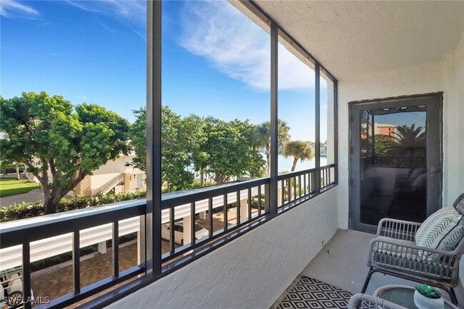 Foto del edificio - 2400 Gulf Shore Blvd N