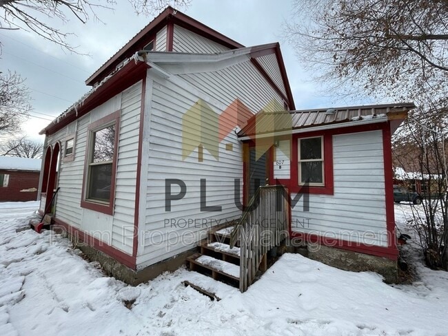 Building Photo - 807 Bulwer St