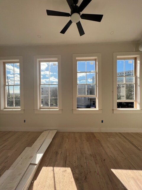 Foto principal - 835 Forsyth St