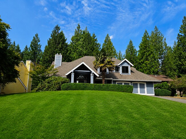 Foto del edificio - 2843 220th Pl NE