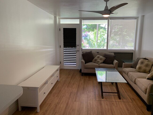 Foto del edificio - Fully Furnished. Updated. Waikiki (No parking)