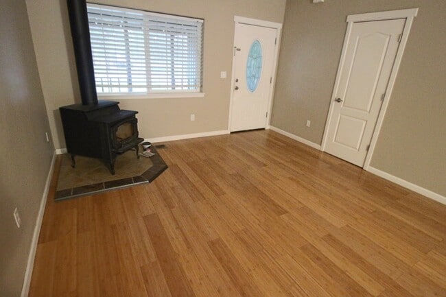 Building Photo - 56083 Gothard Way
