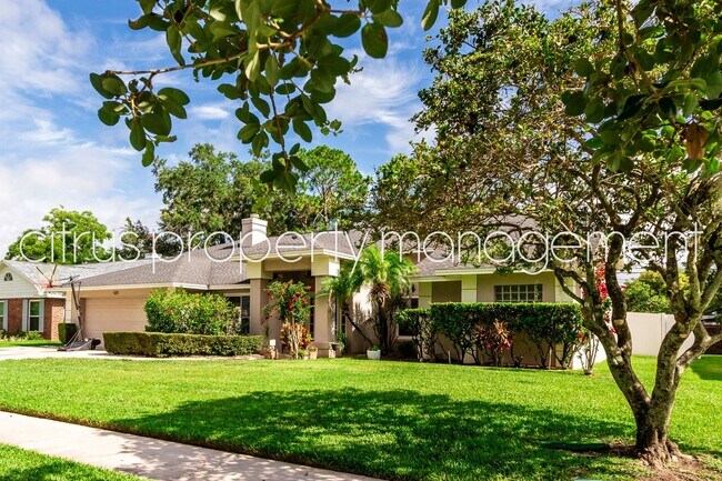 Building Photo - Rare 4/2 Home in Edgewood