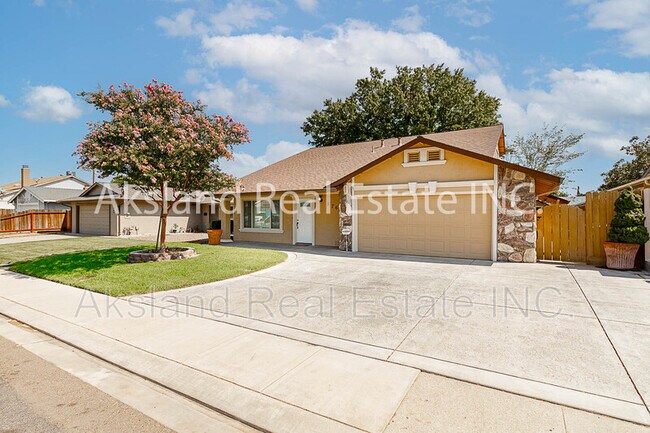 Building Photo - 976 El Portal Ave