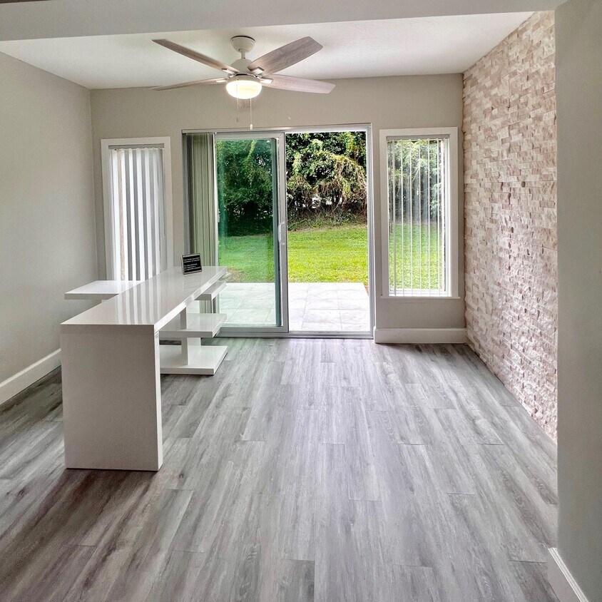 Foto principal - 18745 Candlewick Dr