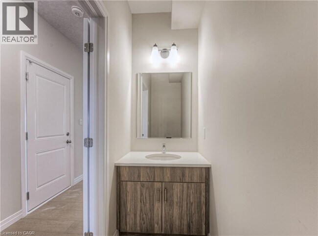 Photo du bâtiment - 252 Green Gate Blvd