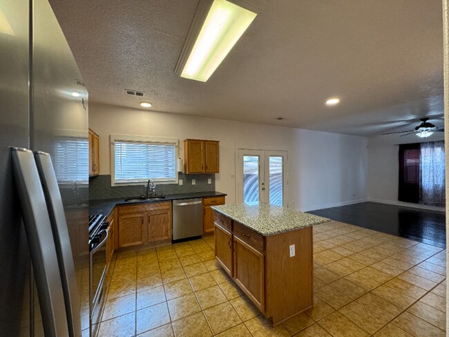 Building Photo - 6804 Paese Pl NW