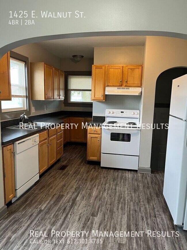 Foto del edificio - 1425 E Walnut St
