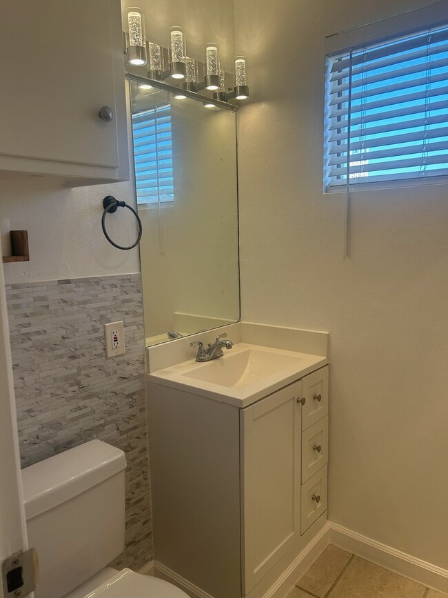 Foto del edificio - 250 Linden Ave