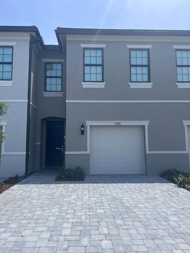 Photo - 2280 Appleton Circle South - 2280-Seacrest