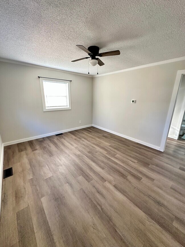 Foto del edificio - 307 Patton Ave