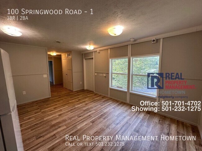 Foto del edificio - 100 Springwood Rd