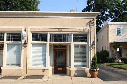 Building Photo - 216 Ardmore Ave