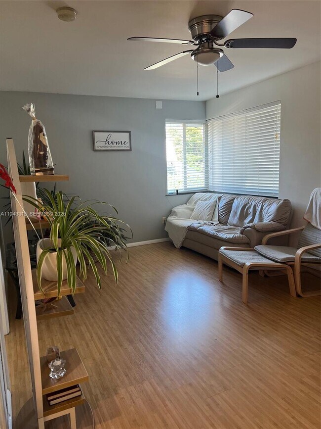 Foto del edificio - 225 SE 16th Ave