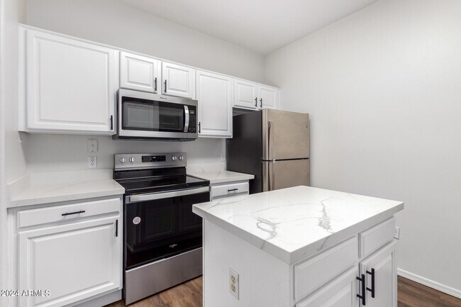 Foto del edificio - 9550 E Thunderbird Rd