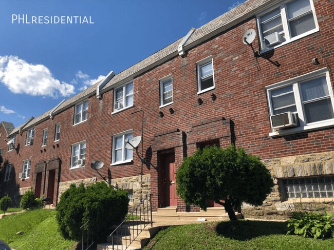 Foto del edificio - 6331 Carnation St