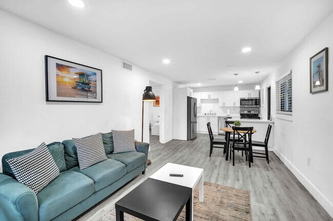Foto del edificio - 653 SW 2nd St