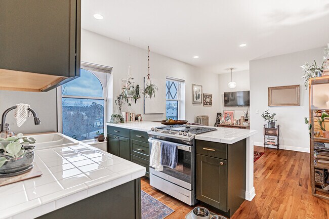 Foto del edificio - 1648 Winona Ct