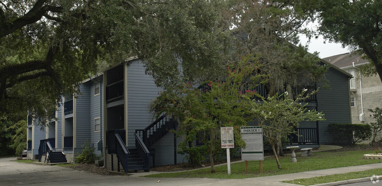 Foto principal - Parkside Apartments I