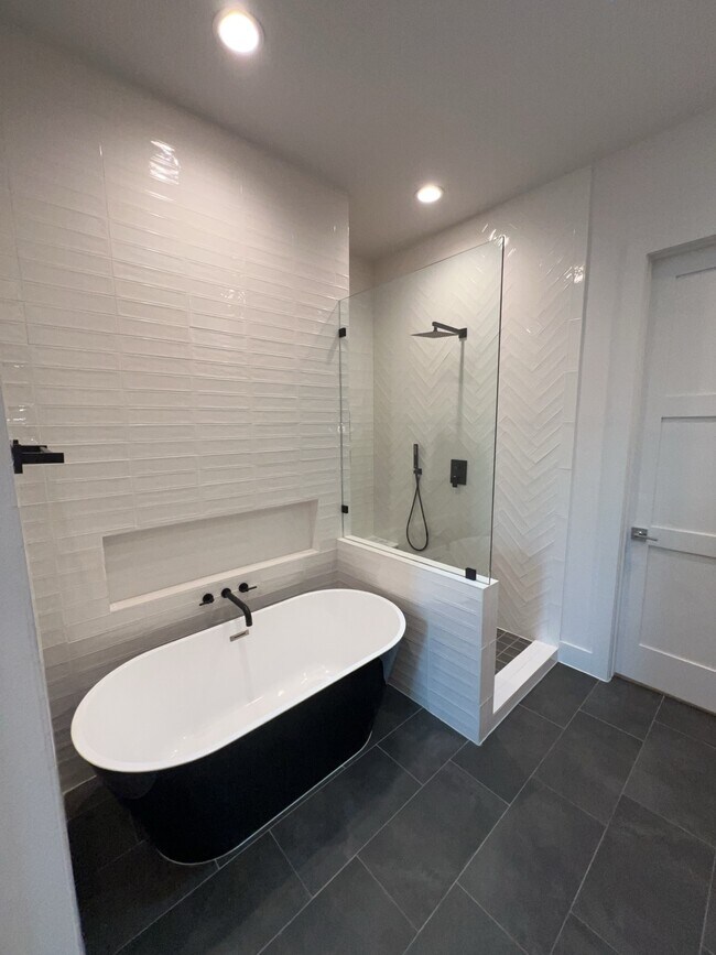 Foto del edificio - 2414 Gray St