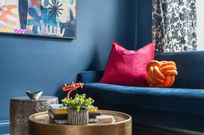 Foto del edificio - 4615 N Lincoln Ave