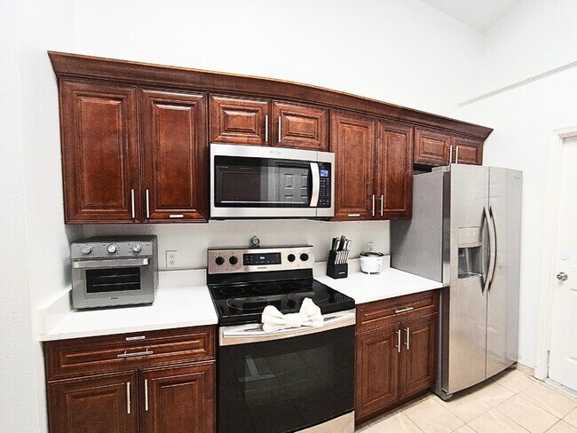 Building Photo - 245 Old Mill Cir
