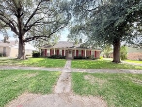 Building Photo - 9231 Stroud Dr