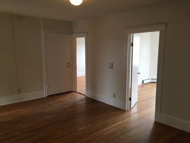 Building Photo - 1668 Commonwealth Ave