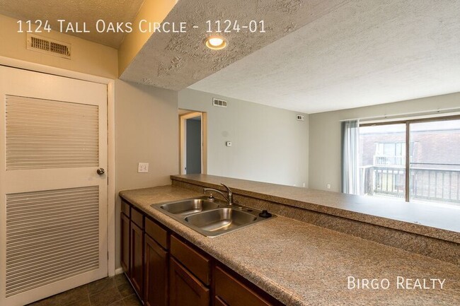 Building Photo - Quiet 1 Bed / 1 Bath APARTMENT in HARRISON!