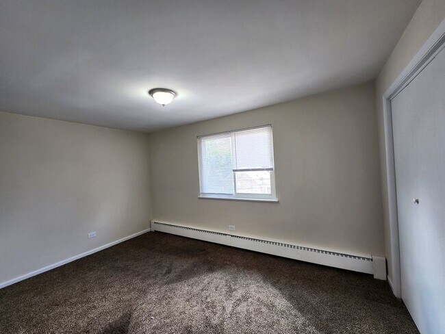 Building Photo - 2151 W. 119th St Unit 2S Blue Island, IL 6...