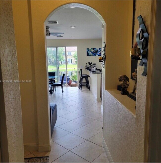 Building Photo - Prospect Road, Fort Lauderdale, FL 33309 - 3 BR 3 BA detached house
