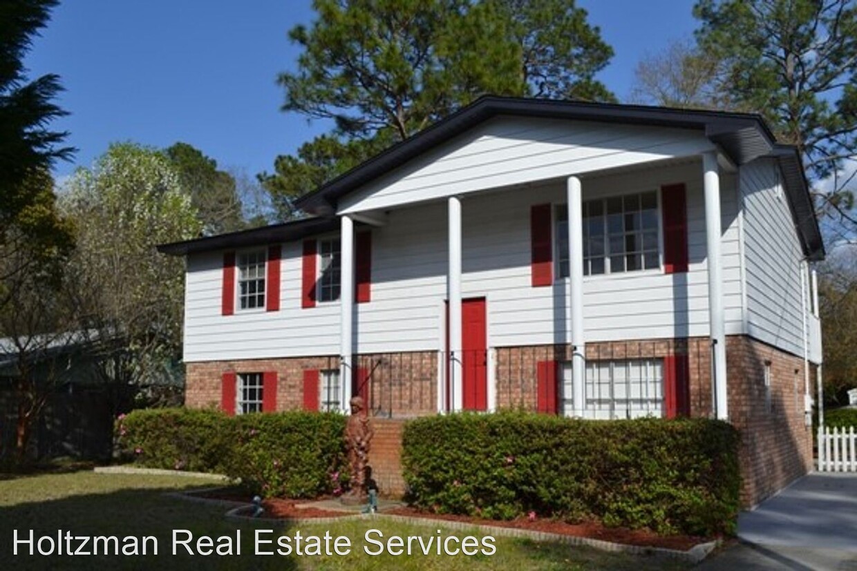 Primary Photo - 5 br, 2 bath House - 654 Parker Dr
