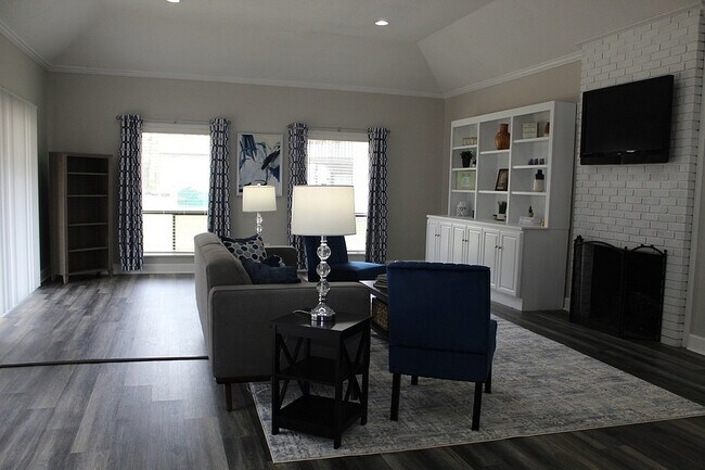 Foto del edificio - Woodland Villas Apartments