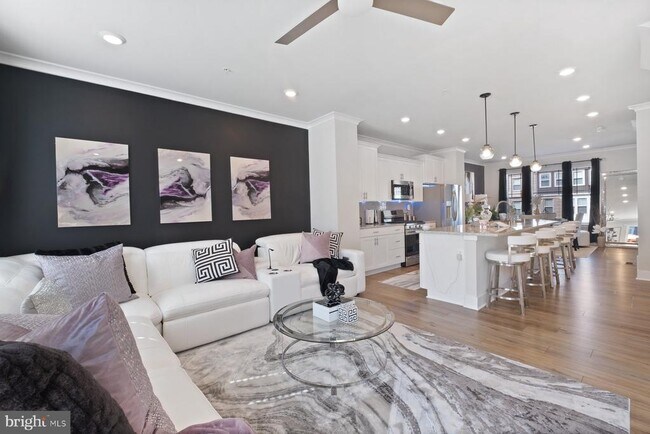 Foto del edificio - 6960 Farragut Dr