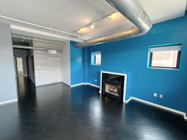 Foto del edificio - Modern 2-Bedroom Downtown KC Condo with Pa...
