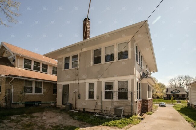 Foto del edificio - 4404 Benton Blvd