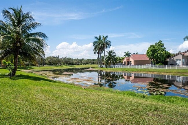 Building Photo - 18650 SW 28th Ct