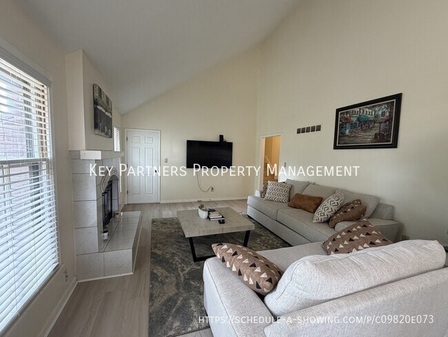 Foto del edificio - 6501 Long-
