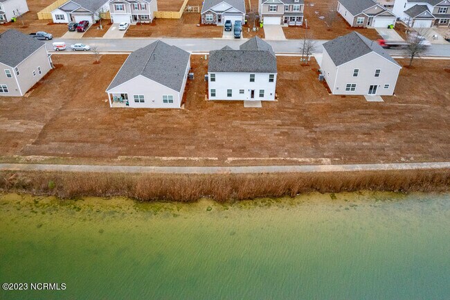 Foto del edificio - 720 Lake Tyler Dr